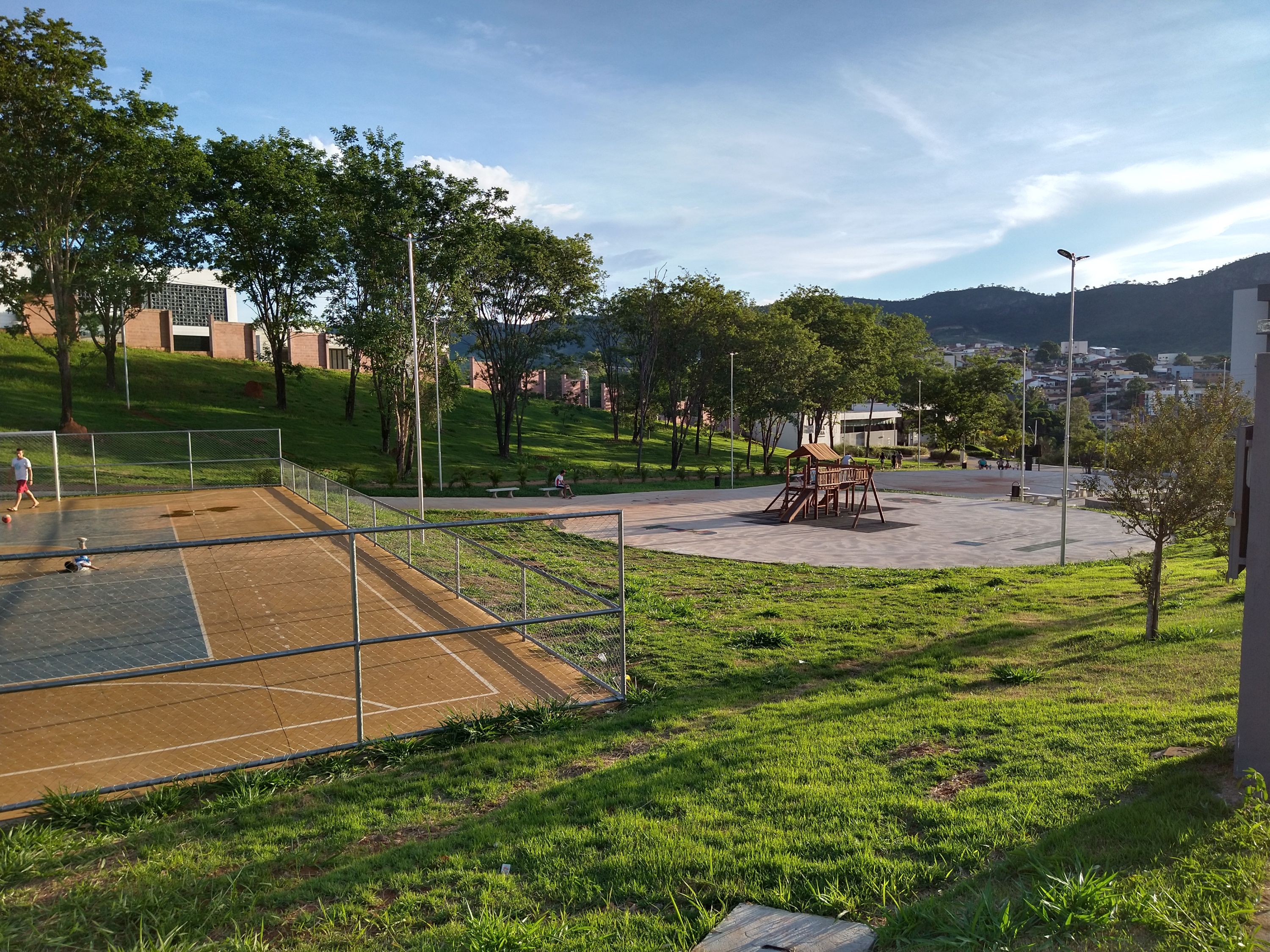 Foto da Praça do São Luiz, inaugurada em 2020